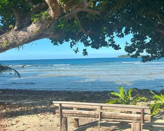 Garden Reef Bungalows - Saraotou - Пляж
