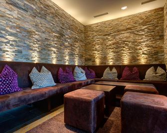 Centro Hotel Stern - Ulm - Lounge