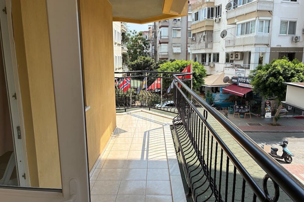 Sailorson Apart Hotel - אלניה - מרפסת