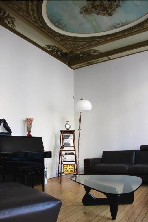 Le Cercle de Malines - קאלה - סלון