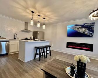 Luxury City Loft in Gainesville A - Gainesville - Kitchen