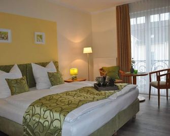Landhotel Gillenfelder Hof - Gillenfeld - Schlafzimmer