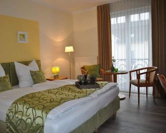Landhotel Gillenfelder Hof - Gillenfeld - Bedroom