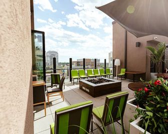 Hilton Garden Inn Louisville Downtown - Louisville - Balcón