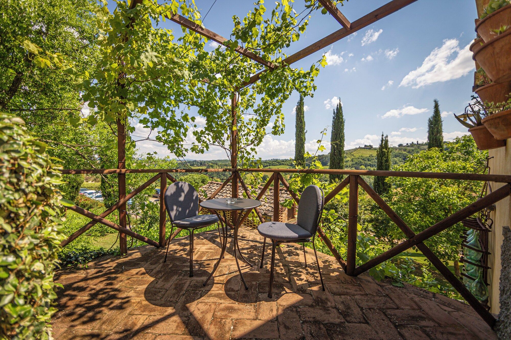 أجريتوريزمو إل سيجريتو دي بيترافيتا - سان جيميجنانو - شرفة