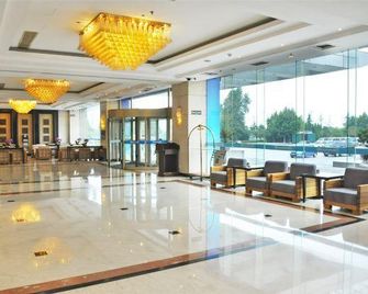 Yijing Holiday Hotel (Linyi Jiefang Road) - Linyi - Lobby