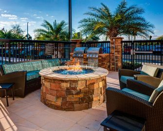 Residence Inn by Marriott Jacksonville South/Bartram Park - ג'קסונוויל - מרפסת