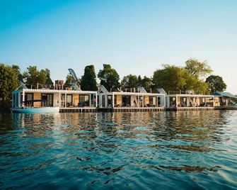 Flotel - Salaberry-de-Valleyfield