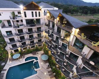 Pacific Suites Boutique Hotel & Bistro - Jacó - Edificio