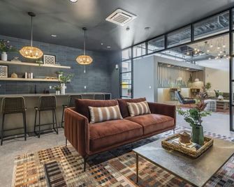 King Bed, Free Parking, Near Upmc, Pitt & Cmu - Pittsburgh