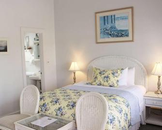 Red Horse Inn - Falmouth