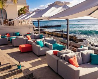 The Old Gin House - Oranjestad - Patio