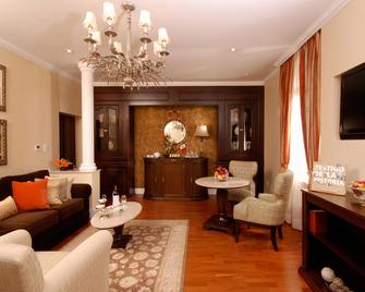 Hotel Geneve CD de Mexico - เม็กซิโกซิตี้ - ห้องนั่งเล่น