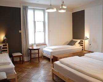 The Bed and Breakfast - Lucerne - Yatak Odası