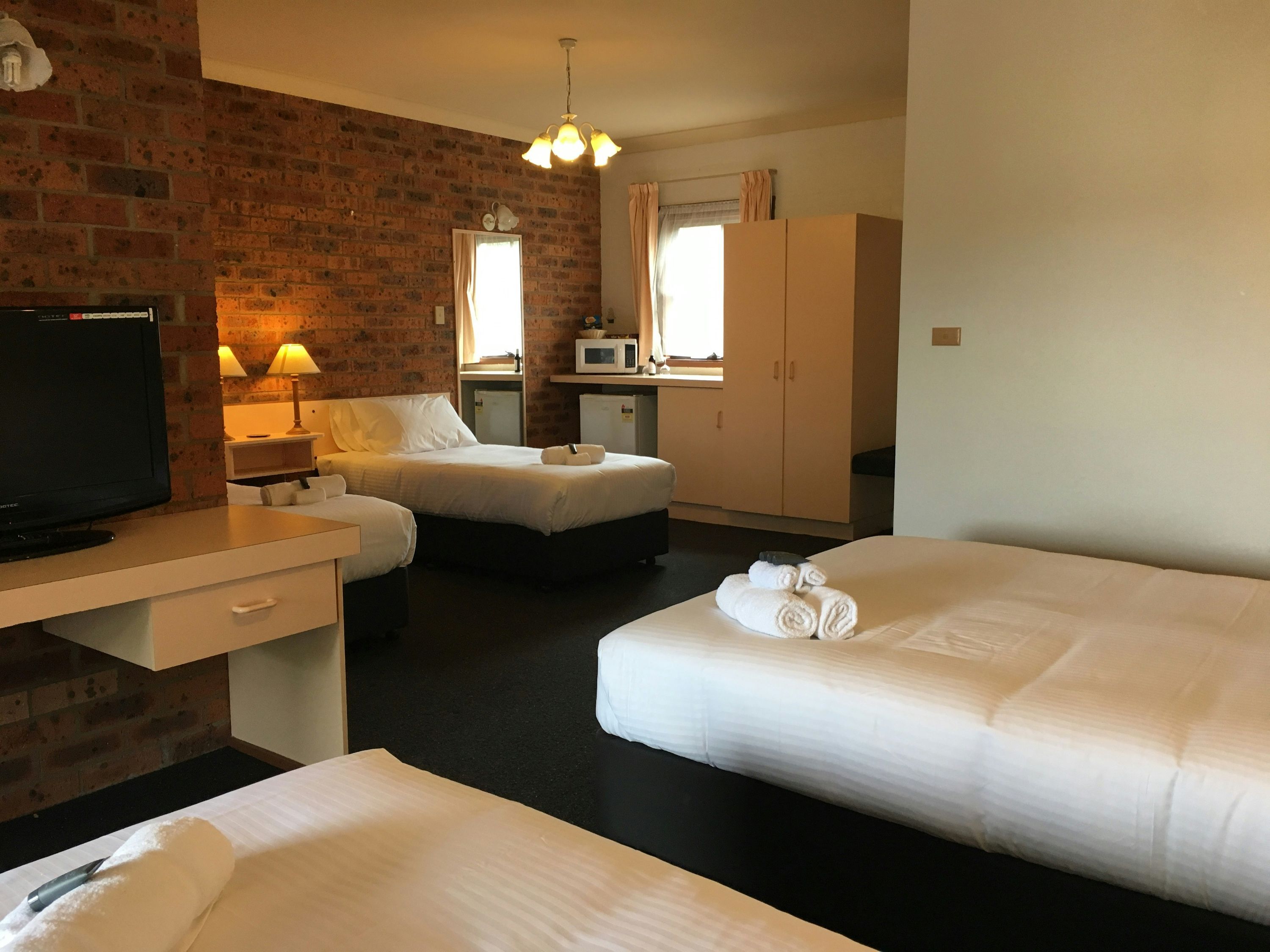 Bega Downs Motor Inn - Bega - Camera da letto