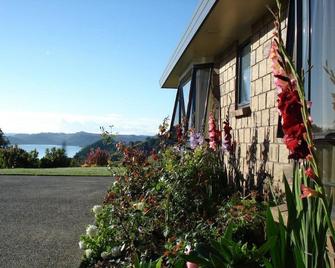 Ohuka Place Homestay - Whitianga - Outdoor view