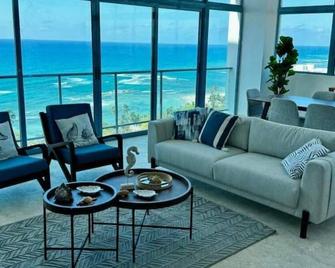 Juan Dolio, Beach Access 2 BR Apt Salitre Tower front of Club Hemingway - Guayacanes - Sala de estar