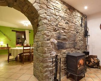 Restored Cottage in an old Ardennes Farmhouse - Libramont-Chevigny - Restaurant