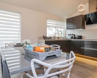 10 Quay Court - Newquay - Dining room