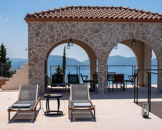 J&C Luxury Villa - Asos - Balkon