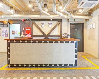 MyTown Hong Kong, Classy Hostel Bunkbeds in Taguig, Metro Manila - מנילה - דלפק קבלה