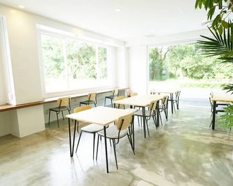Oise Sun Cafe & Hotel - Hyuga