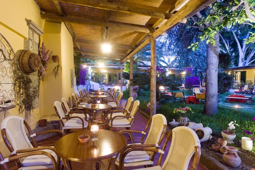 هوتل فيلا آنجيلا - فوريو - مطعم