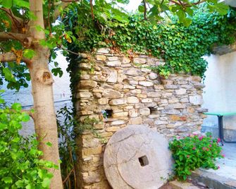 Un Posto al Sole - Diano San Pietro - Vista del exterior