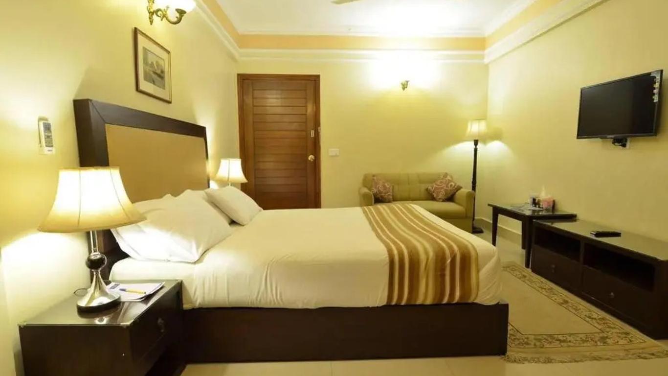 Pak Continental Hotel