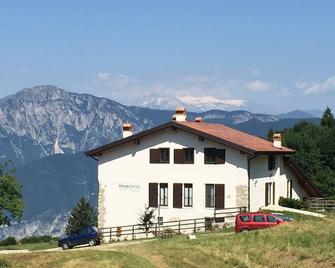 Malga Zanga - Arco - Building