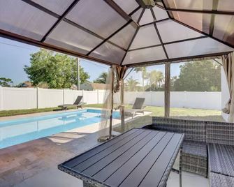 Sunset Harem Hideaway Port St Lucie - Port St. Lucie - Zwembad