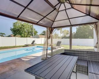 Palm Breeze Lux Stay - Port St. Lucie - Port St. Lucie - Zwembad