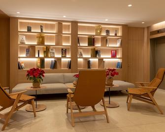 Apartamentos Recoletos - Madrid - Area lounge