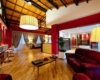 Hotel Villa Sturzo - Caltagirone - Sala de estar
