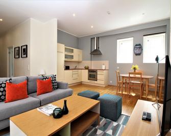 Tallinn City Apartments - Old Town - Tallinn - Living room