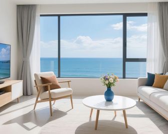 Shanchuanhai Seaview Design Boutique Homestay (Sanya Bay Yemeng Promenade Store) - Sanya - Sala de estar