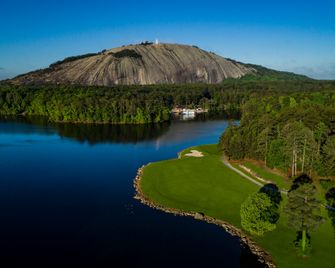 Inn At Stone Mountain Park - Stone Mountain
