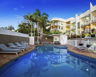Kirra Palms Holiday Apartments - Coolangatta - Piscina