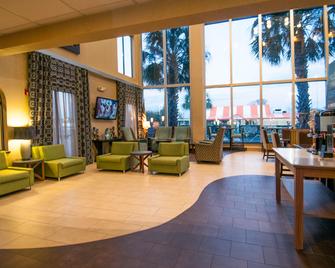 Holiday Inn Express & Suites Houston North Intercontinental By IHG - Houston - Lobby