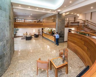 Hotel Gran Pacifico - פוארטו מונט - לובי