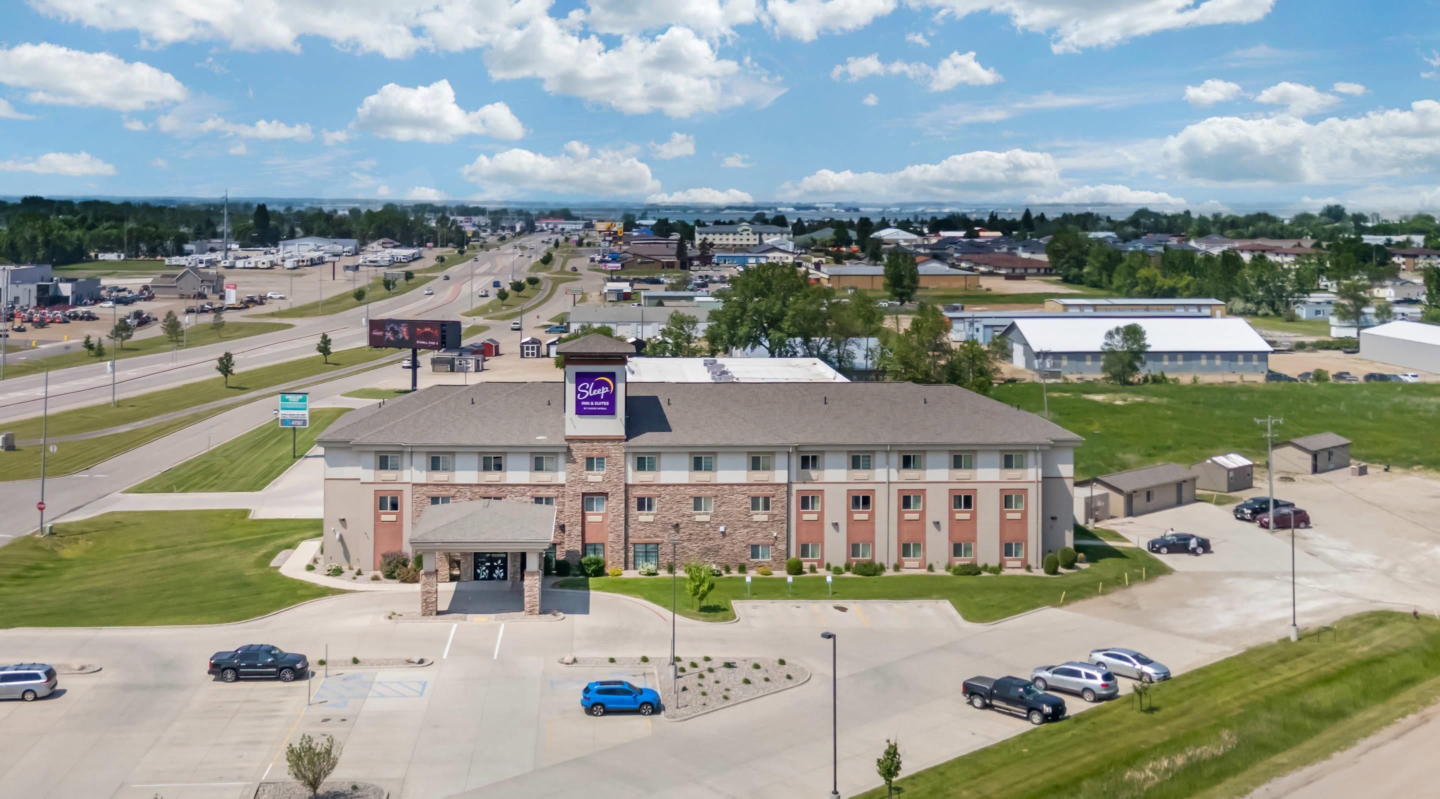 Sleep Inn and Suites Devils Lake - Devils Lake - Edificio