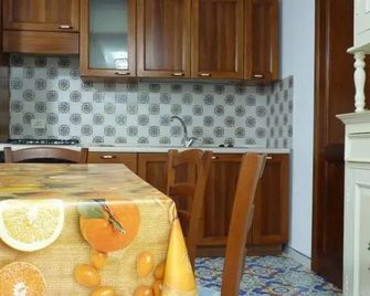 Casa Regina - Lipari - Kitchen