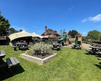 The Star Inn - Lingfield - Hol