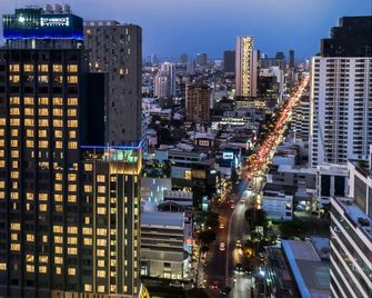 Staybridge Suites Bangkok Thonglor By IHG - Bangkok - Building