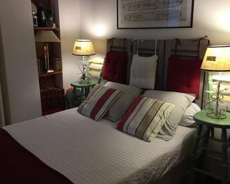Chambre et sa salle de bain privée cocooning labellisée - Nice - Phòng ngủ