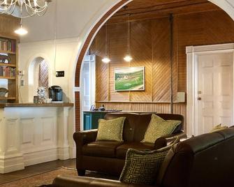 1830s Historic Inn Ithaca Ny, Room 8 - Lansing - Recepción