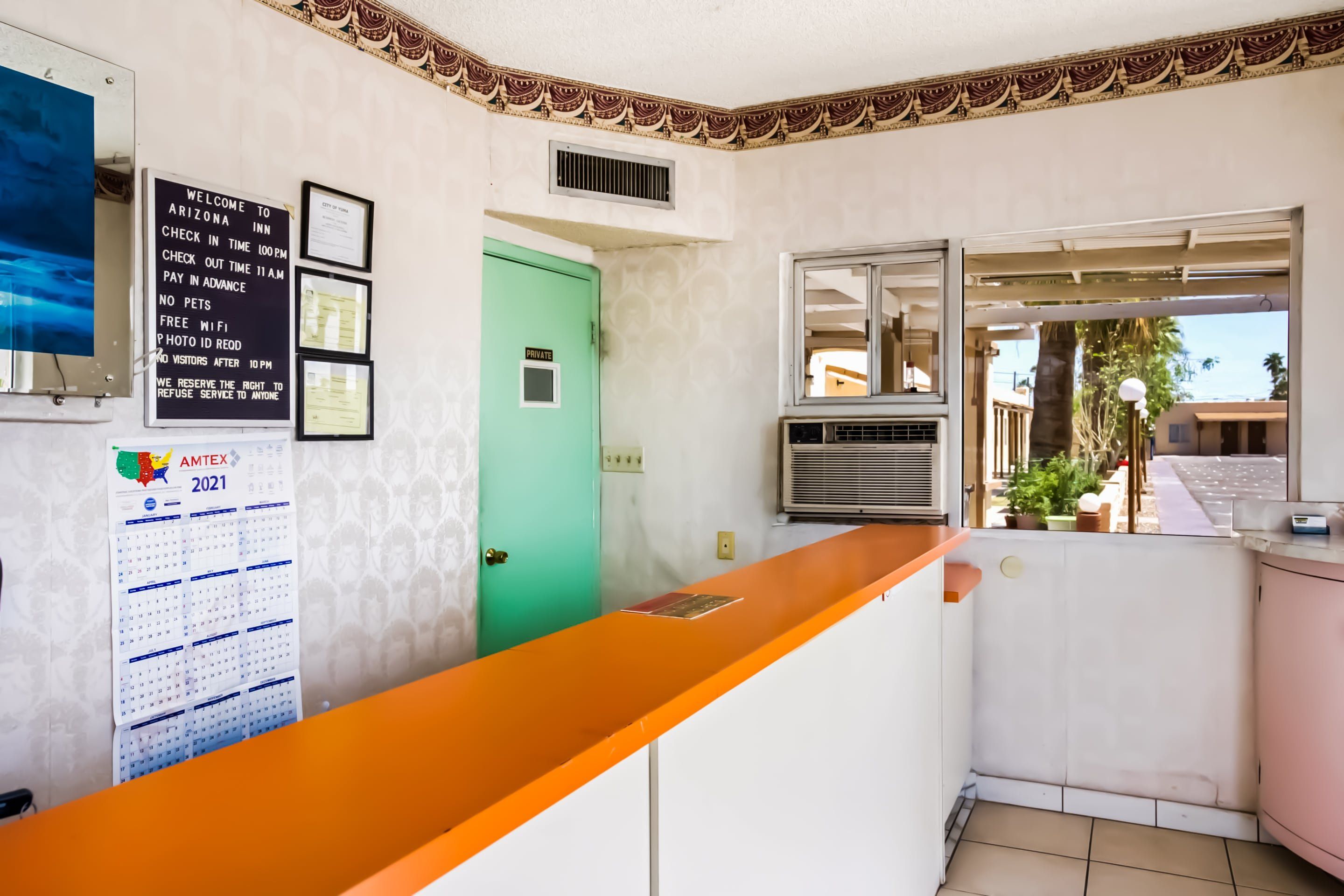 OYO Hotel Yuma Az - I-8 Us-95 - יומה - דלפק קבלה