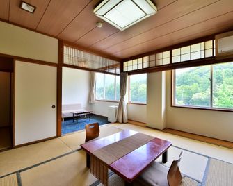Alpine Route Hotel - Ōmachi - Makuuhuone