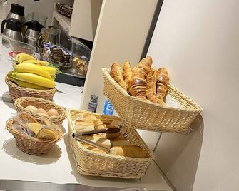 Hotel Bellevue Montmartre - Paris - Buffet
