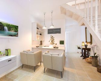 Lindos Harmony Suites - Lindo